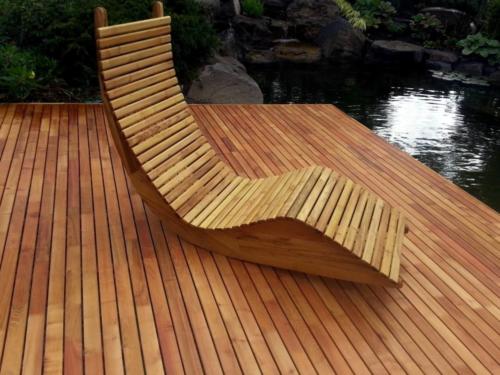 Robinie Terrassenholz mit Robine Gartenliege