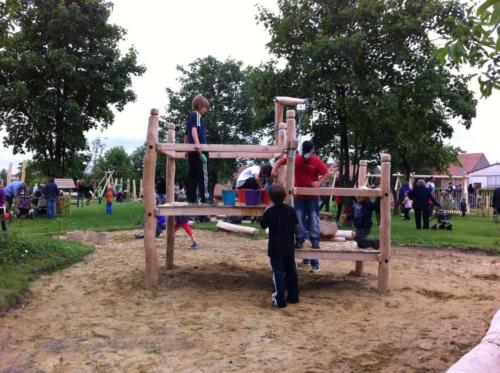 Robinie Sandbaustelle