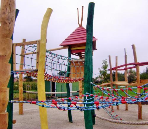 Kinderspielplatz Robinie