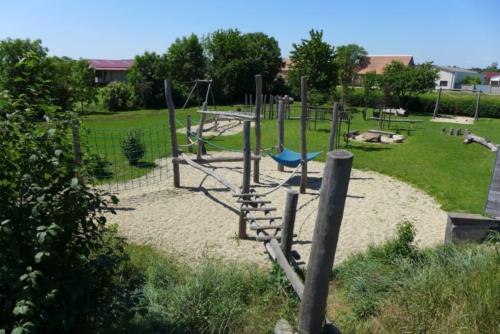 Robinie Spielplatz ROBIN