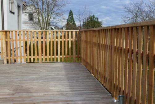 Robinie Balkongeländer und Terrassenholz