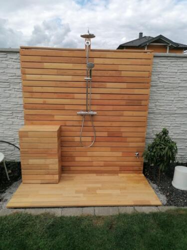 Robinie Gartendusche