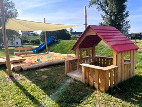Spielhaus Sand Sonnensegel Kinder Robinie Spielplatz