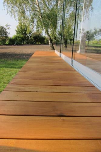 Robinie Terrasse Oel Bernstein