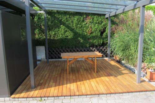 Terrasse Robinie 22x100 geoelt